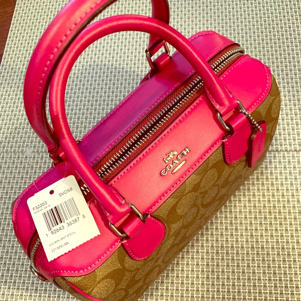 🌺 Pink Signature Mini Coach Satchel 🌺